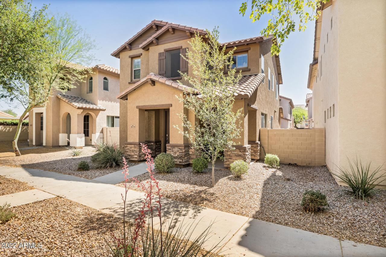 9170 W Meadow Dr., Peoria, AZ 85382