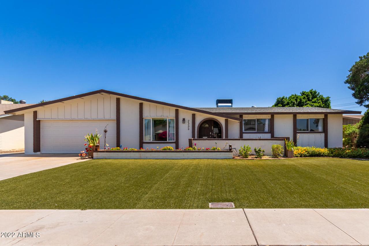 2333 W El Moro Cir., Mesa, AZ 85202