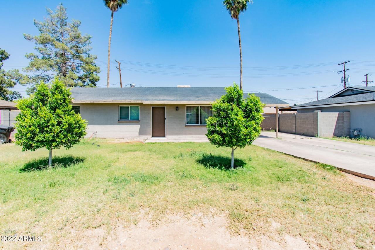 939 S Sirrine St., Mesa, AZ 85210