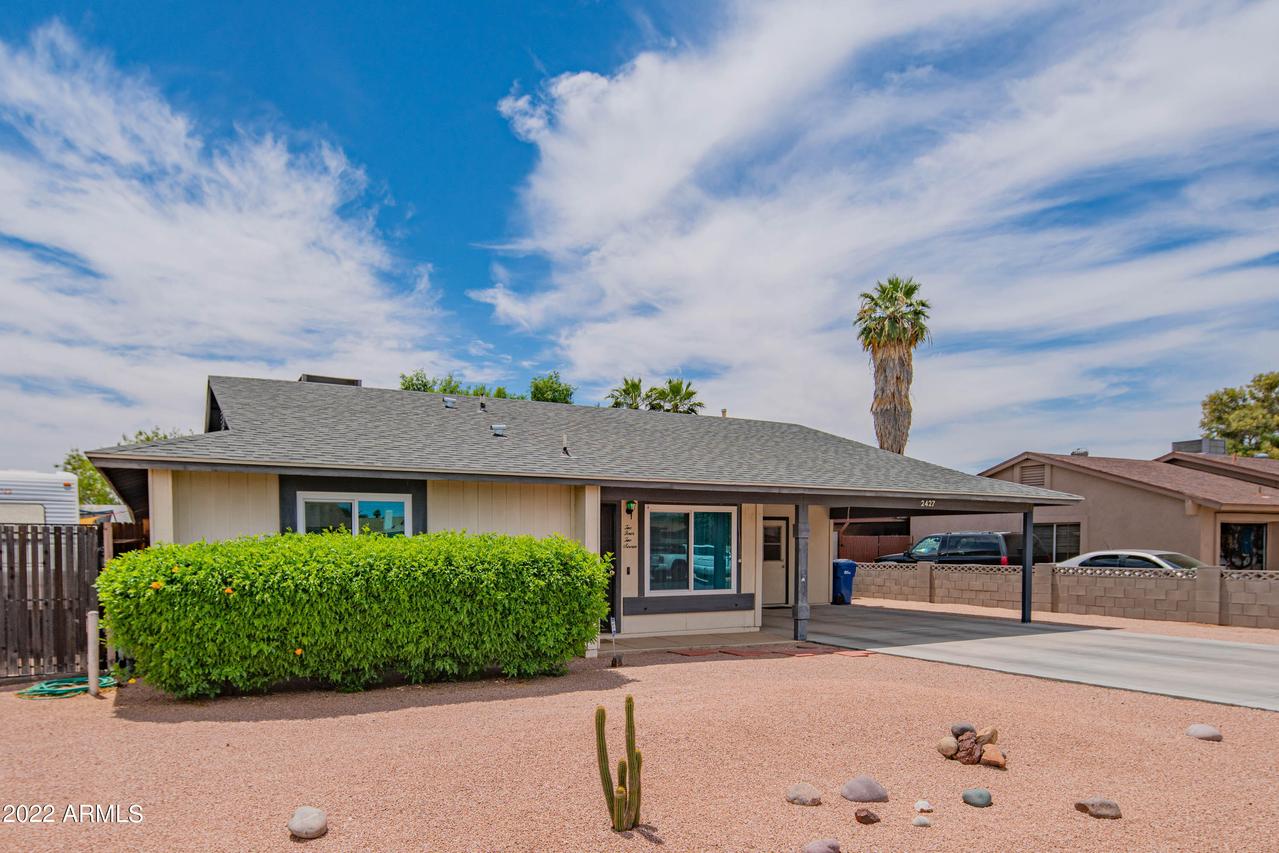 2427 E Billings St., Mesa, AZ 85213
