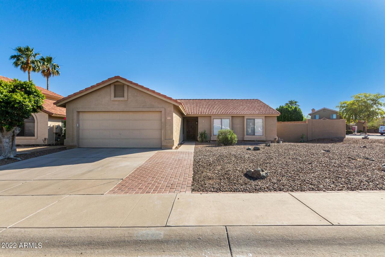 15018 S 28th St., Phoenix, AZ 85048