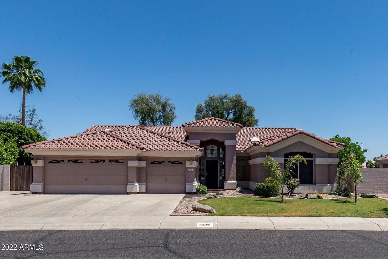 1515 S Pine St., Gilbert, AZ 85233