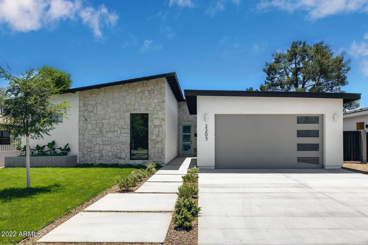 2205 E Clarendon Ave., Phoenix, AZ 85016