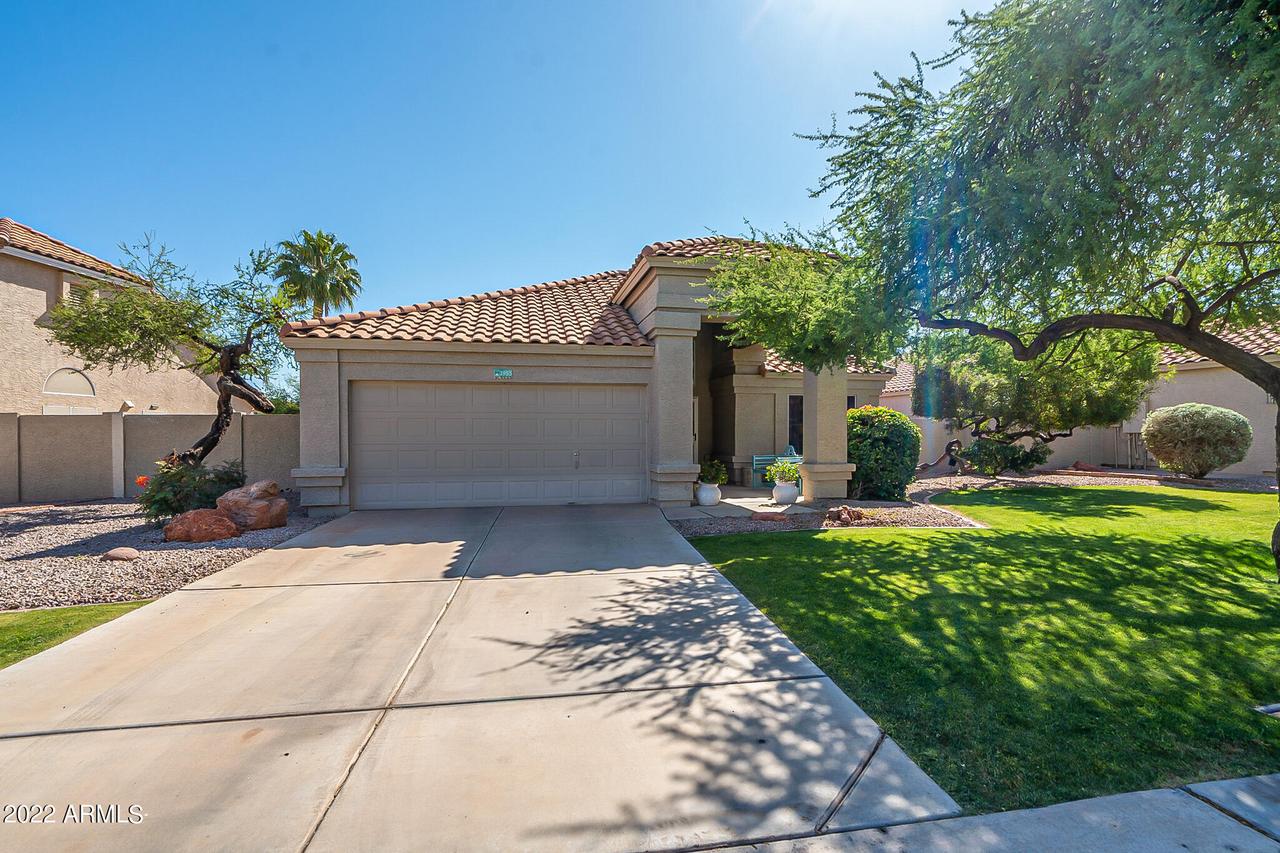 3955 N Ranier St., Mesa, AZ 85215