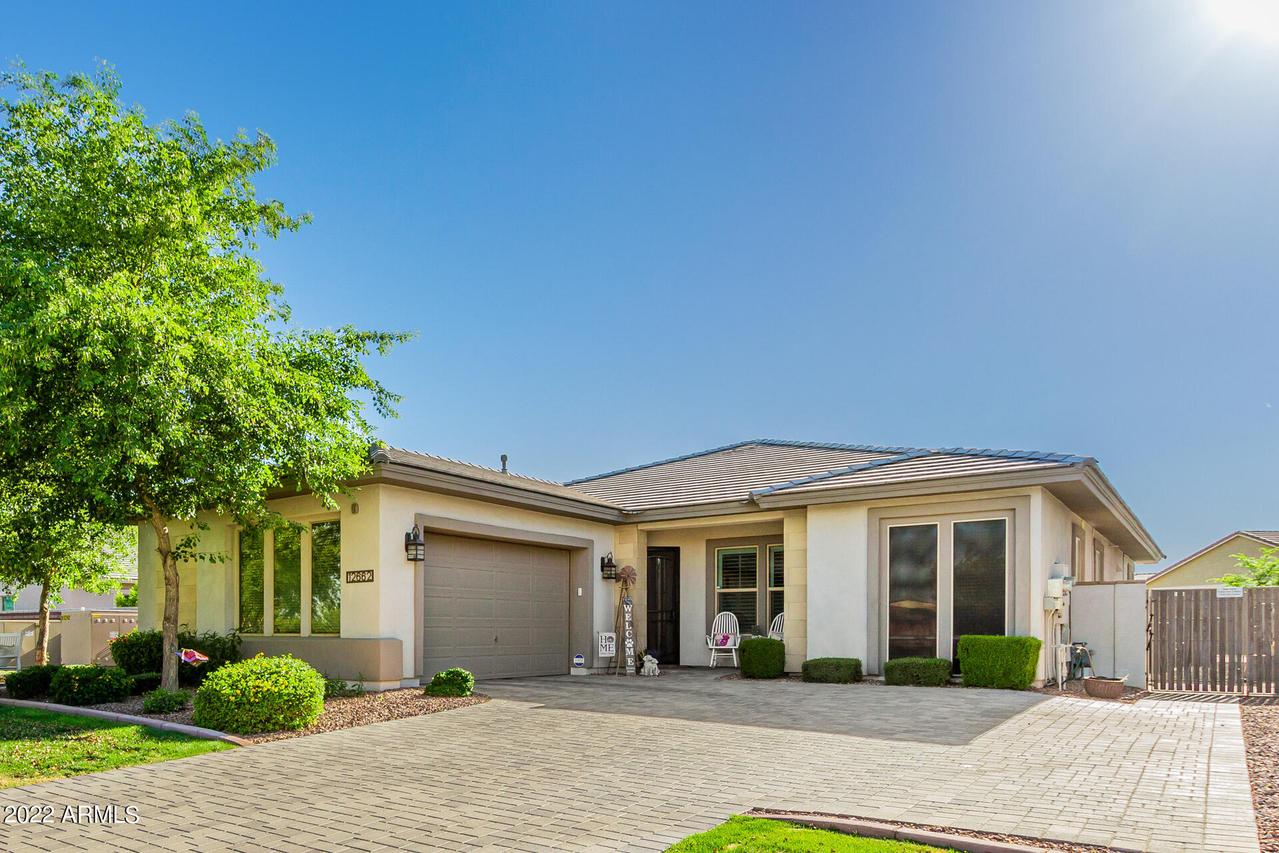 12662 N 145th Ave., Surprise, AZ 85379