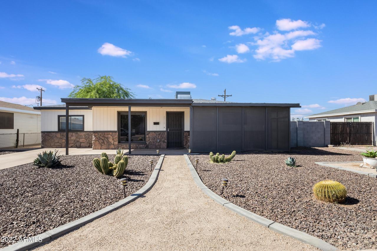 2715 W Royal Palm Rd., Phoenix, AZ 85051