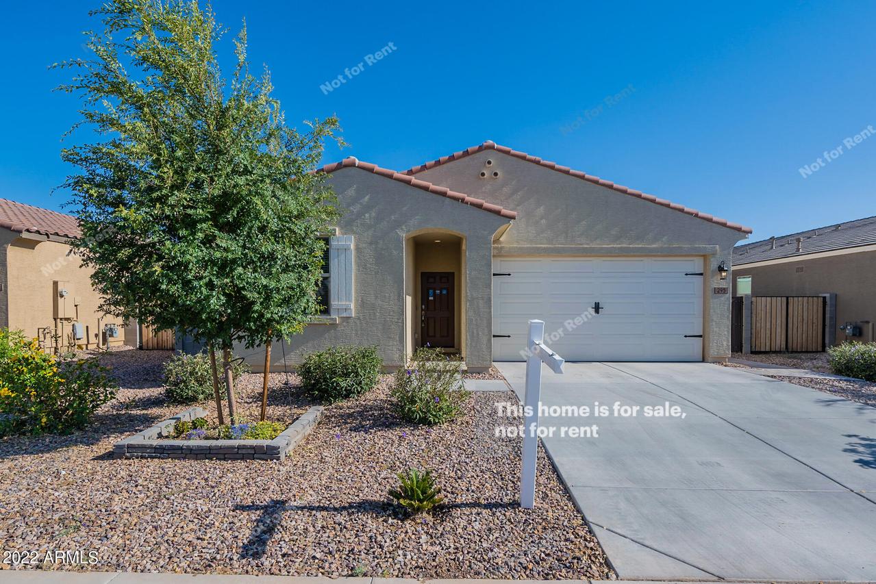295 W Satinka Dr., San Tan Valley, AZ 85140