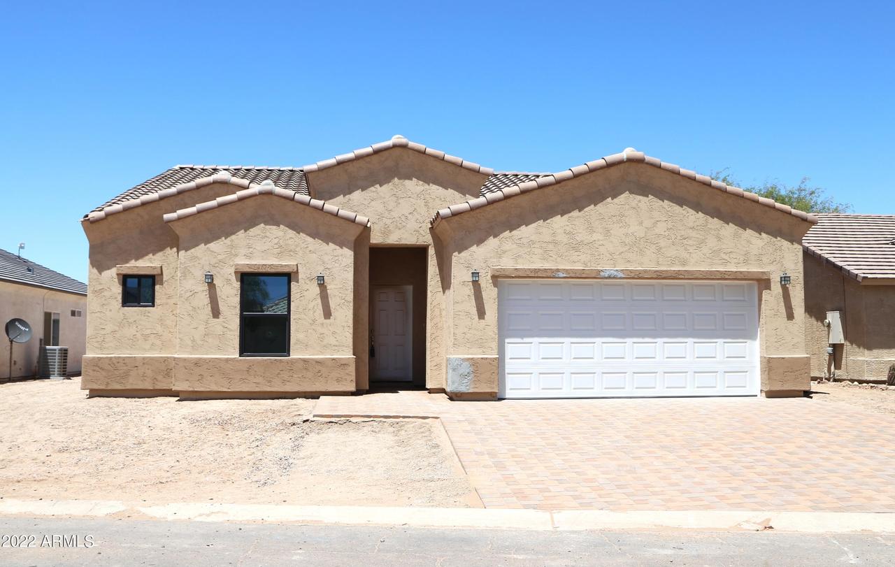 9290 W Troy Dr., Arizona City, AZ 85123