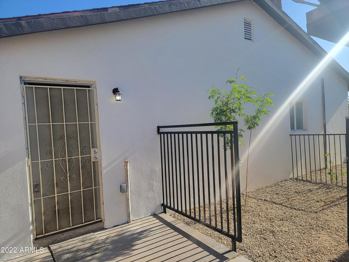 2427 W Yavapai St., Phoenix, AZ 85009