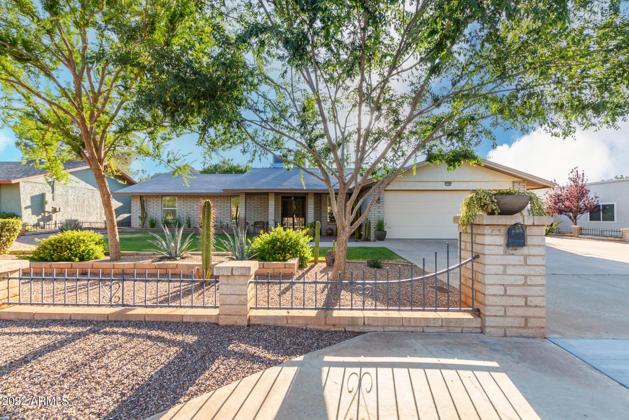 11602 N Bancroft Dr., Phoenix, AZ 85028