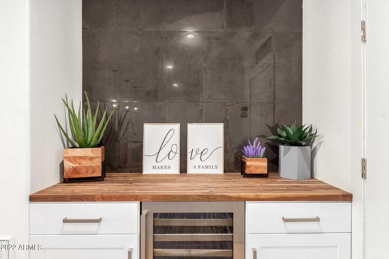 19777 N 76th St. #1222, Scottsdale, AZ 85255