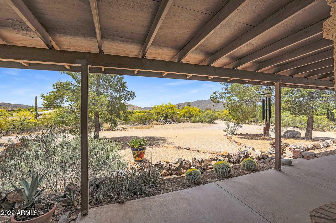 45440 N 14th St., New River, AZ 85087