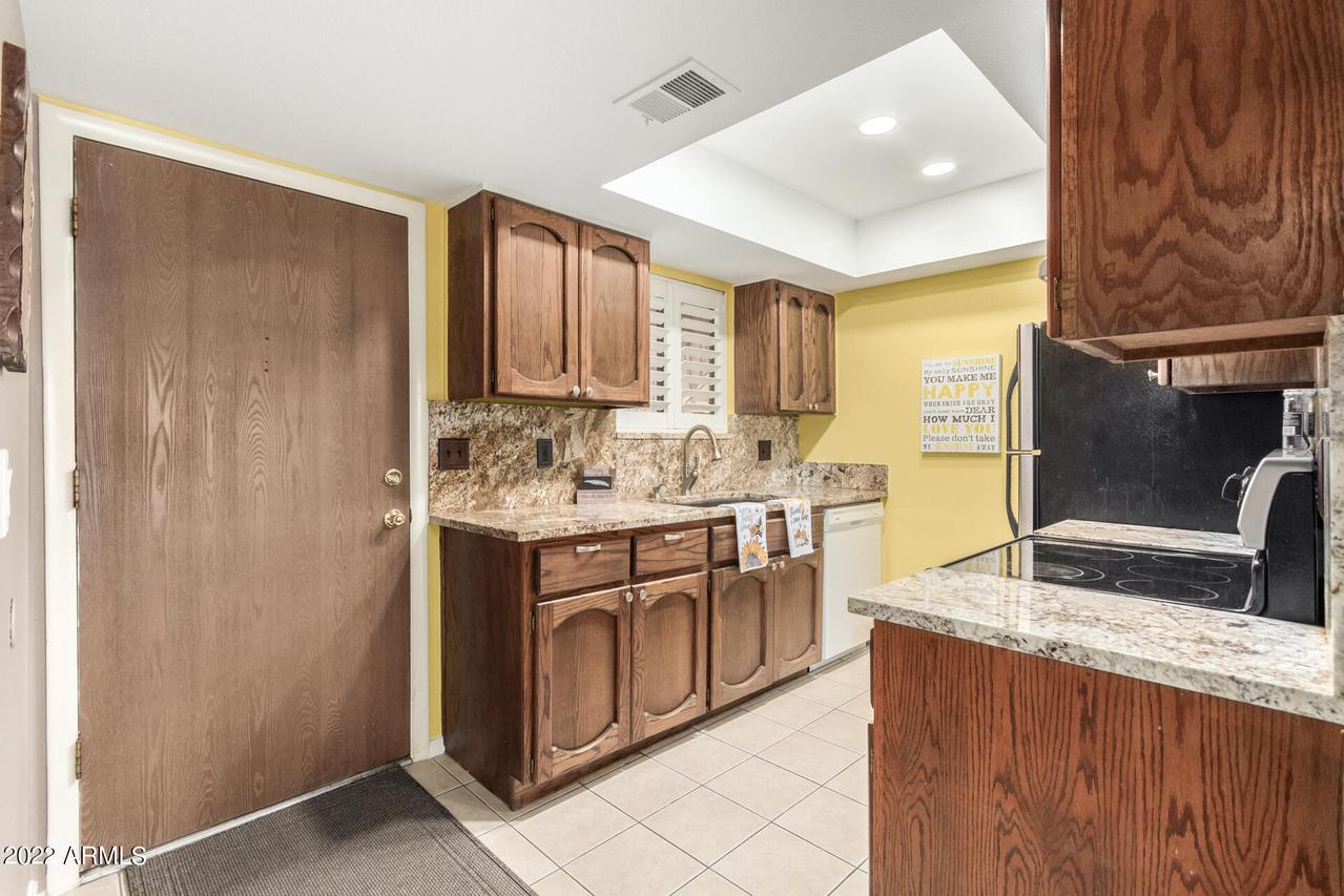 3131 W Cochise Dr. #131, Phoenix, AZ 85051