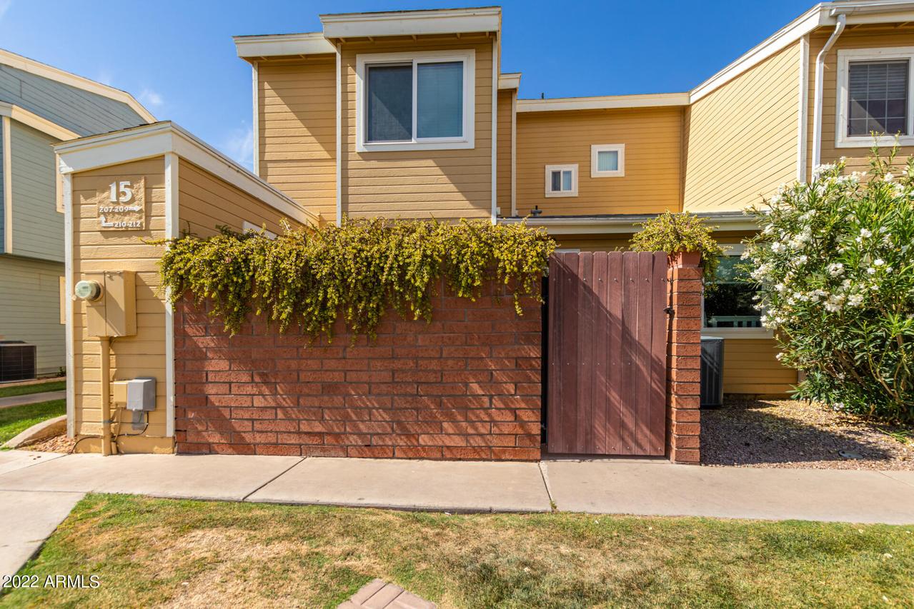 510 N Alma School Rd. #209, Mesa, AZ 85201