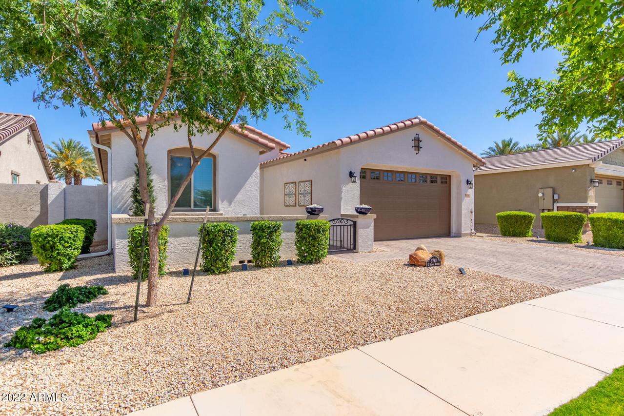 9748 E Tripoli Ave., Mesa, AZ 85212