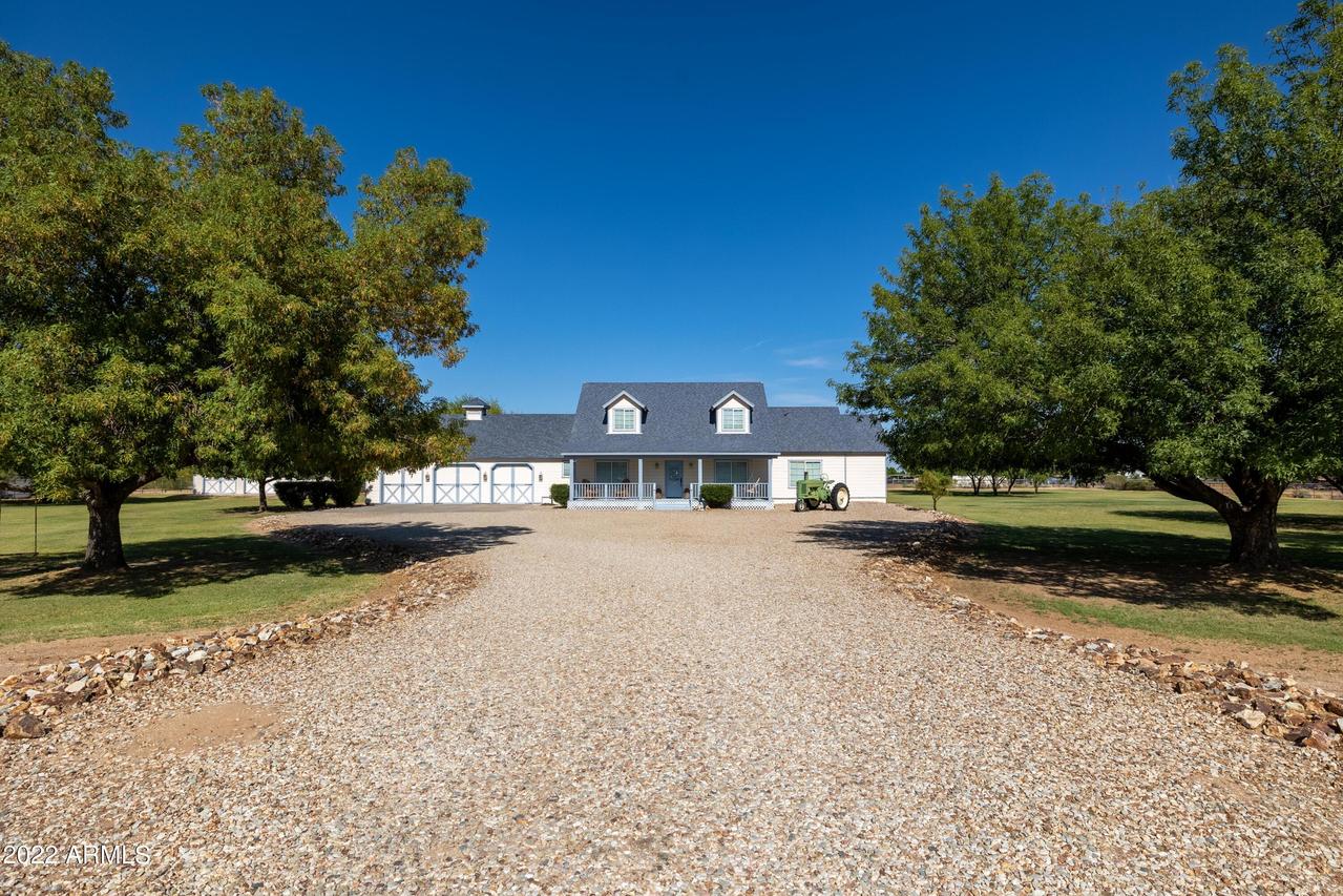 9509 N 175th Ave., Waddell, AZ 85355