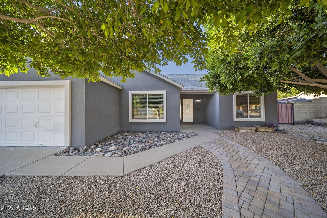 6734 E Ivy St., Mesa, AZ 85205