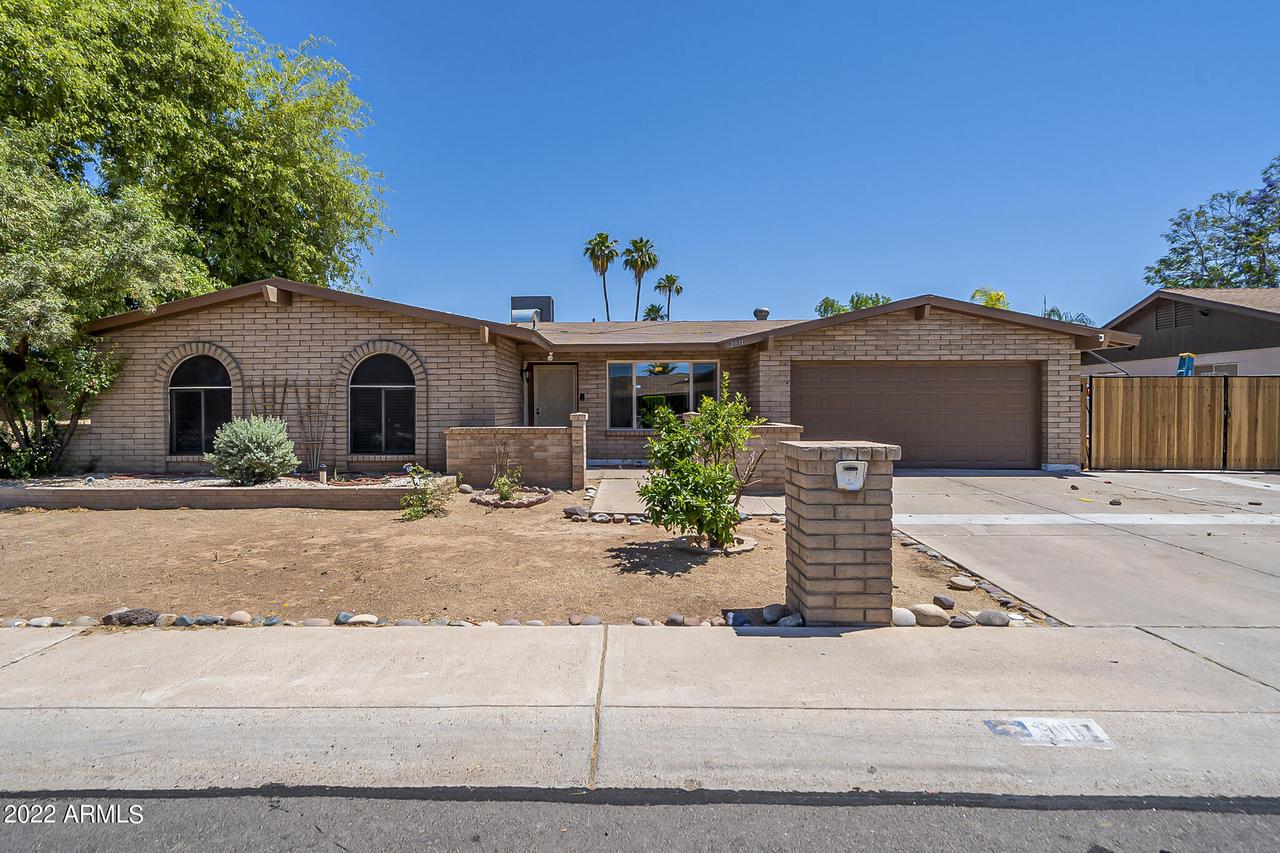 2811 W Rosewood Dr., Chandler, AZ 85224