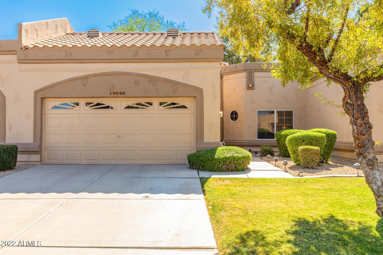 19040 N 83rd Ln., Peoria, AZ 85382