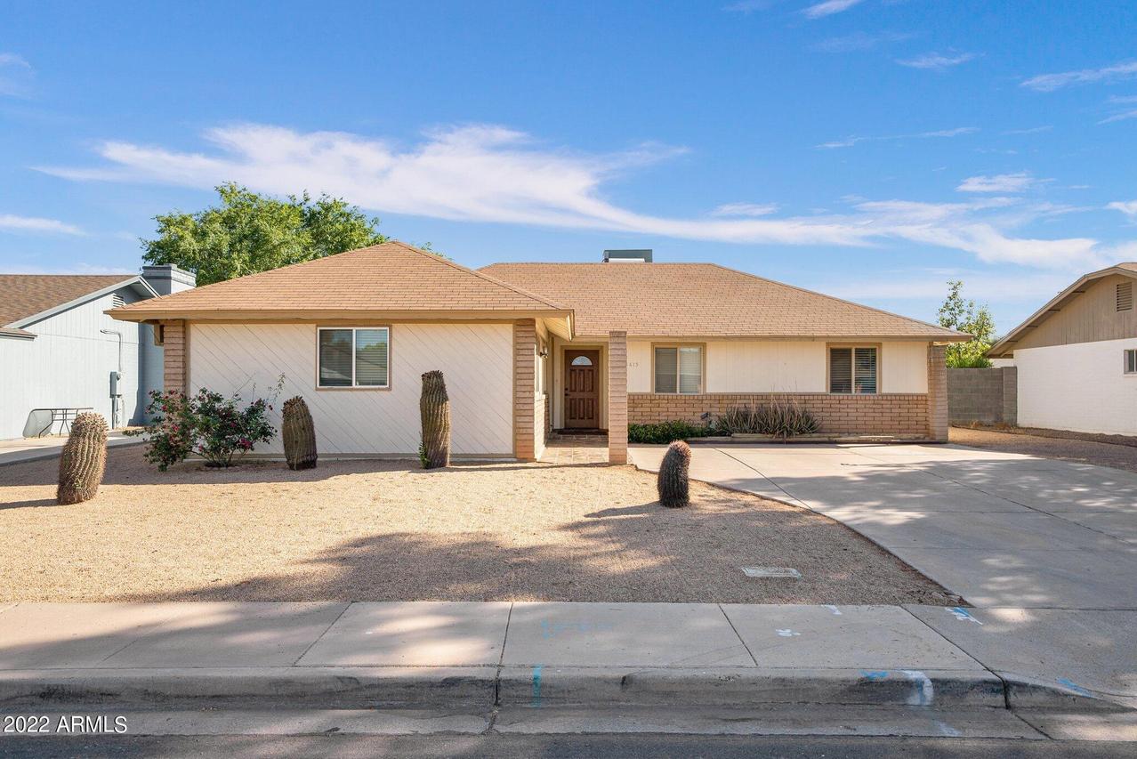 2415 E Jerome Ave., Mesa, AZ 85204