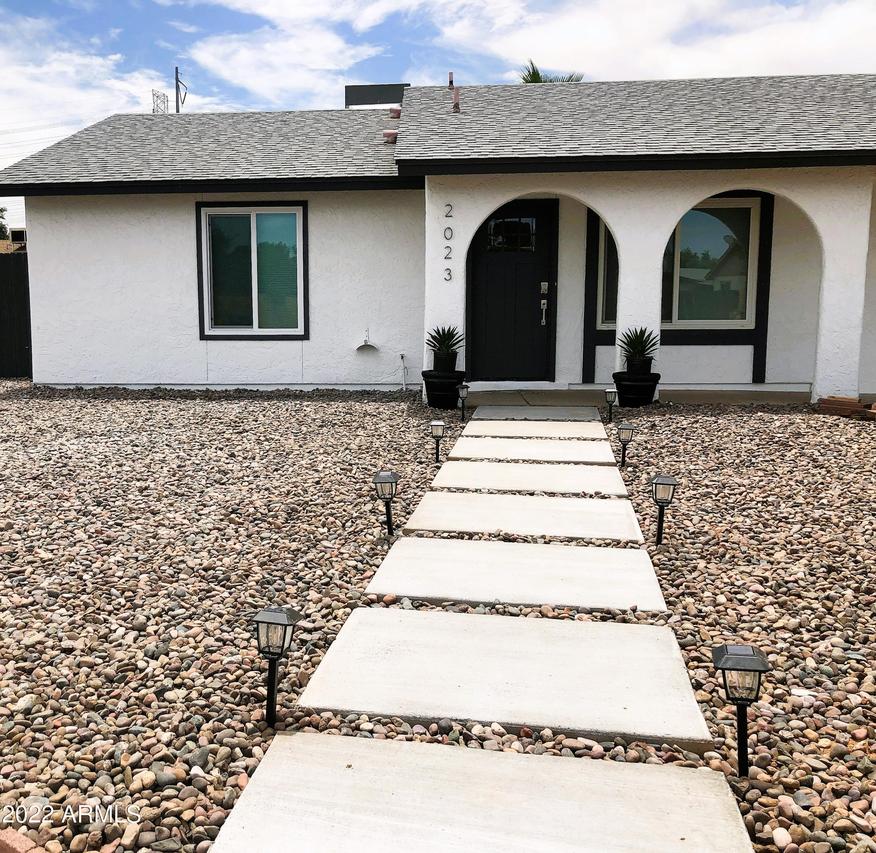 2023 W Posada Cir., Mesa, AZ 85202