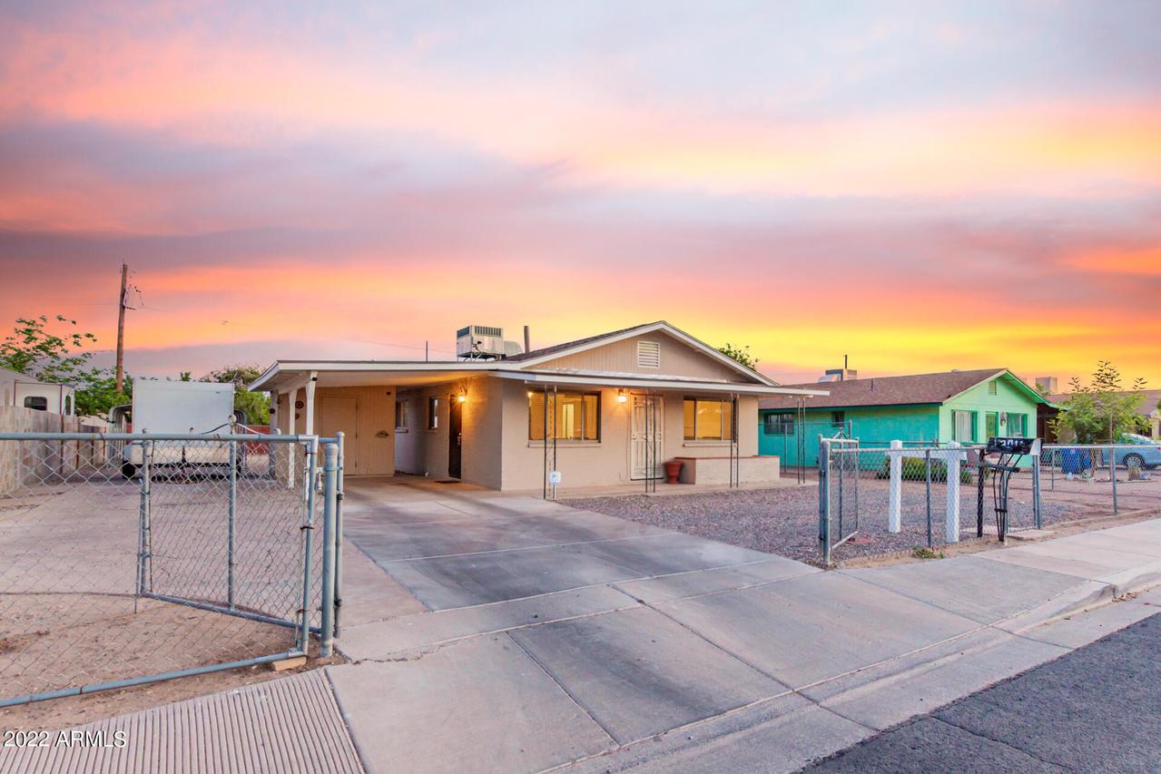 13011 W Sahuaro Ln., Surprise, AZ 85374