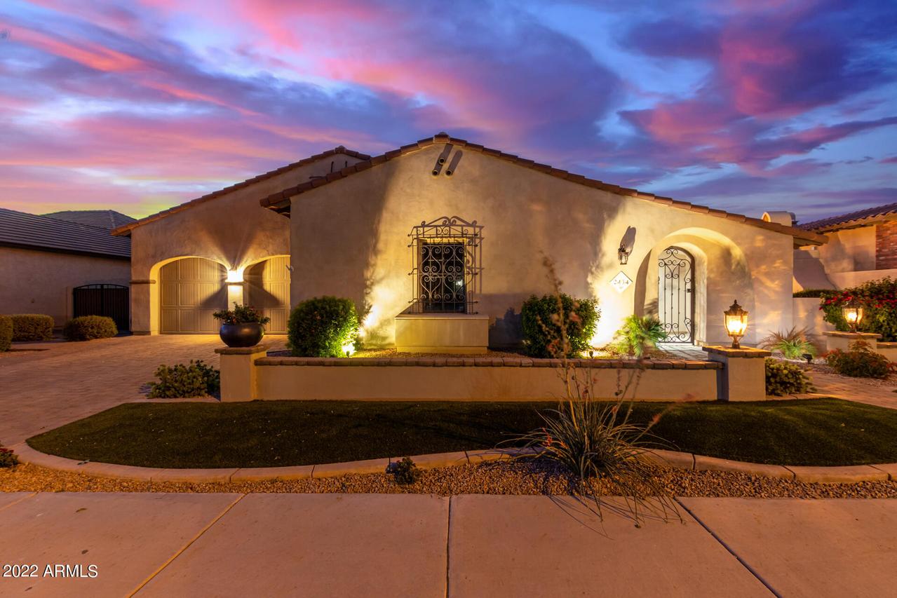 2434 W Wildhorse Dr., Chandler, AZ 85248