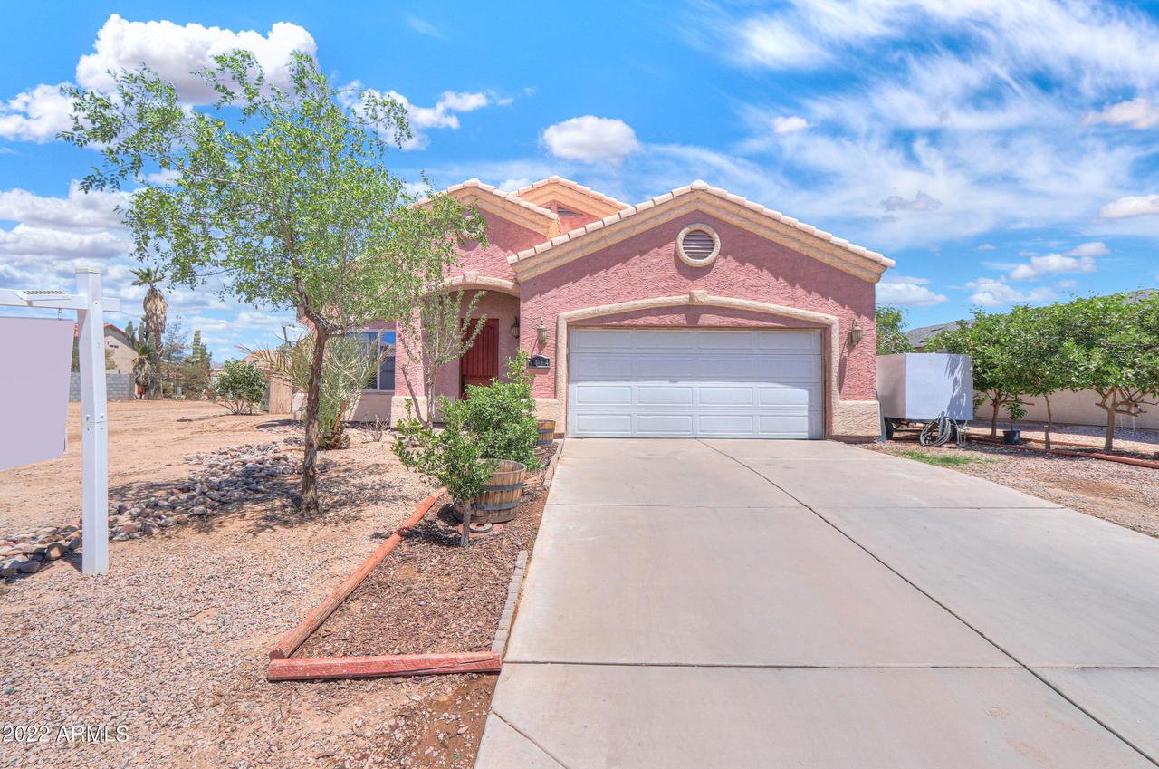 9474 W Raven Dr., Arizona City, AZ 85123