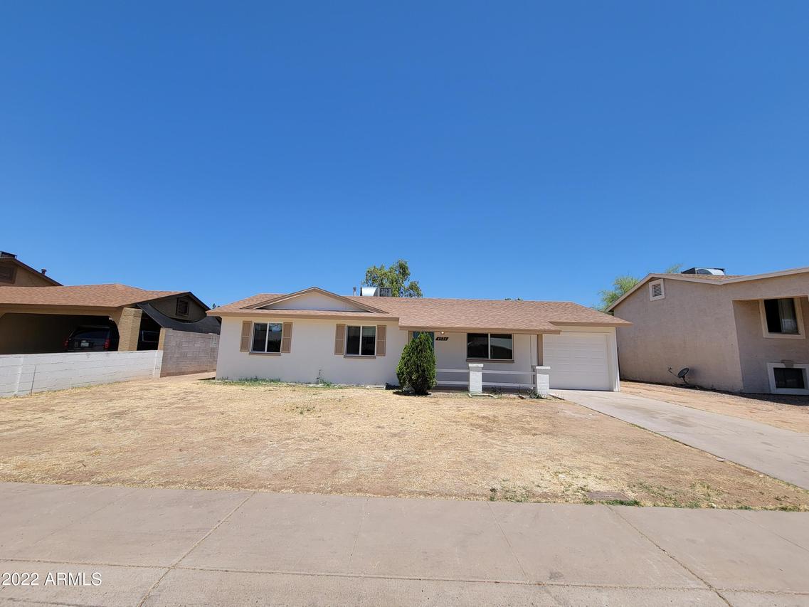 4526 E Burgess Ln., Phoenix, AZ 85042