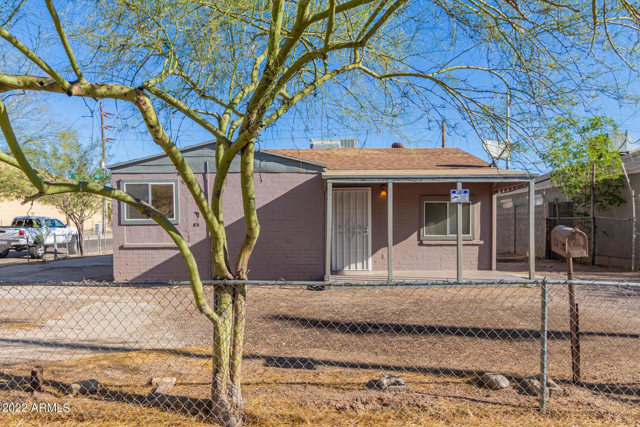 2126 E Taylor St., Phoenix, AZ 85006