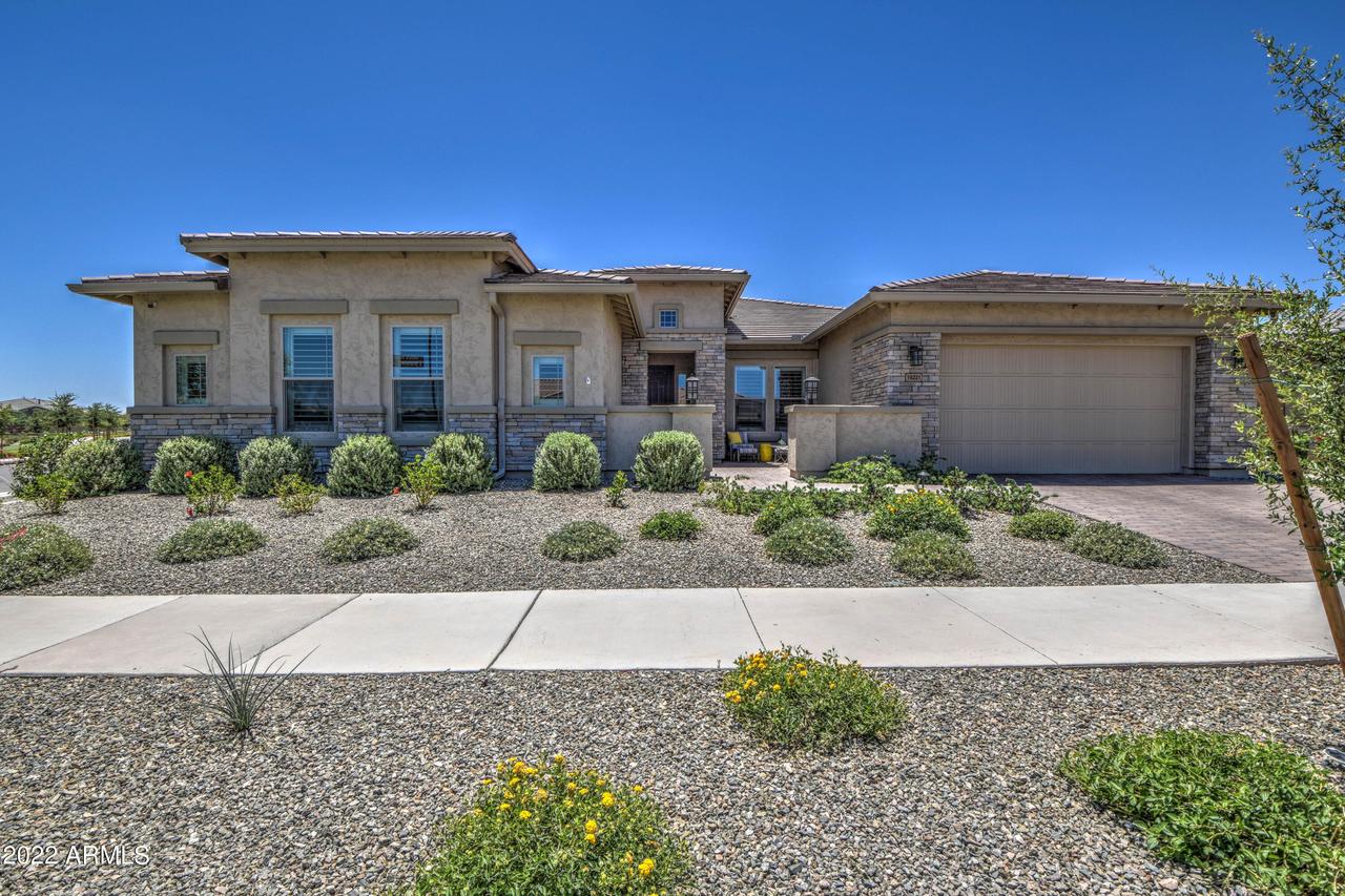 10221 E Diatomic Cir., Mesa, AZ 85212