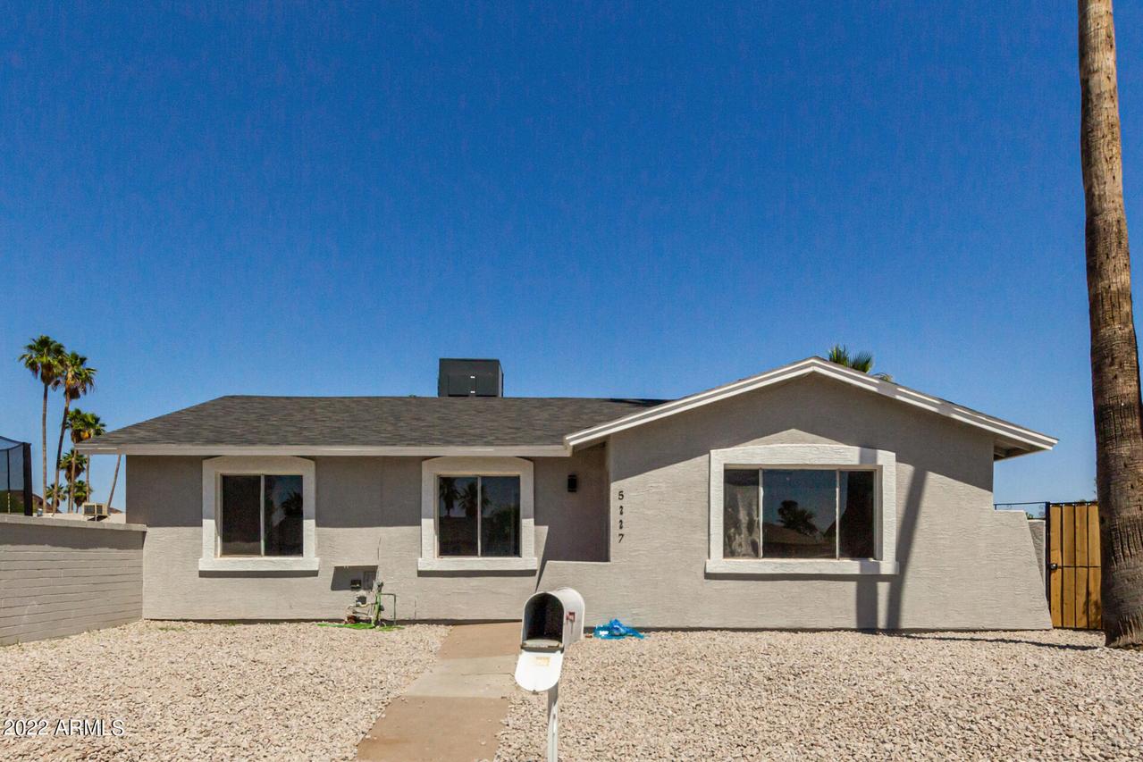 5227 S 47th St., Phoenix, AZ 85040