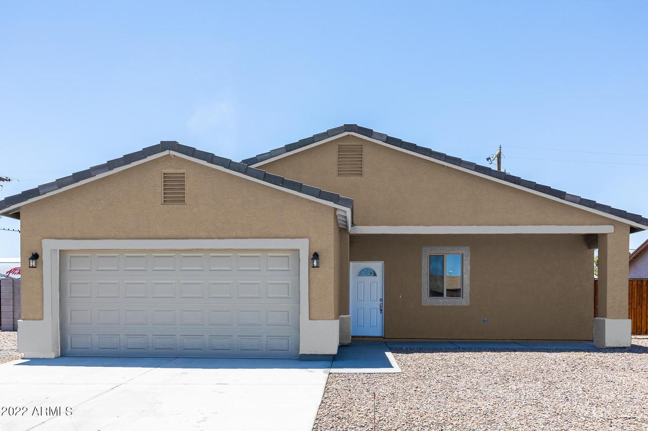 11479 W Lobo Dr., Arizona City, AZ 85123