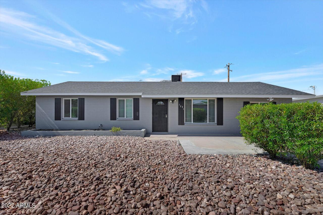 1231 E Wagon Wheel Dr., Phoenix, AZ 85020