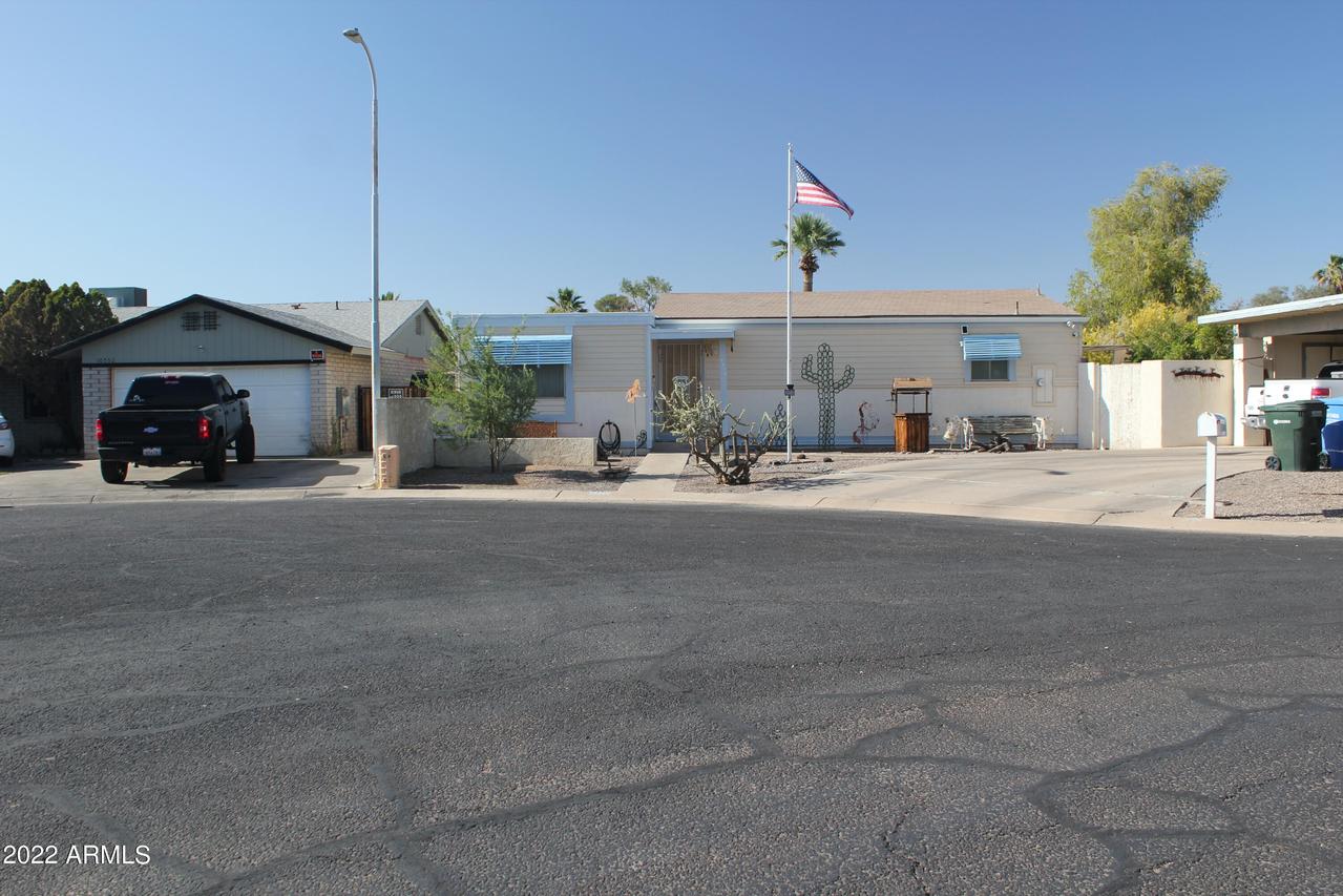 10548 W Calle Del Sol Ave., Phoenix, AZ 85037