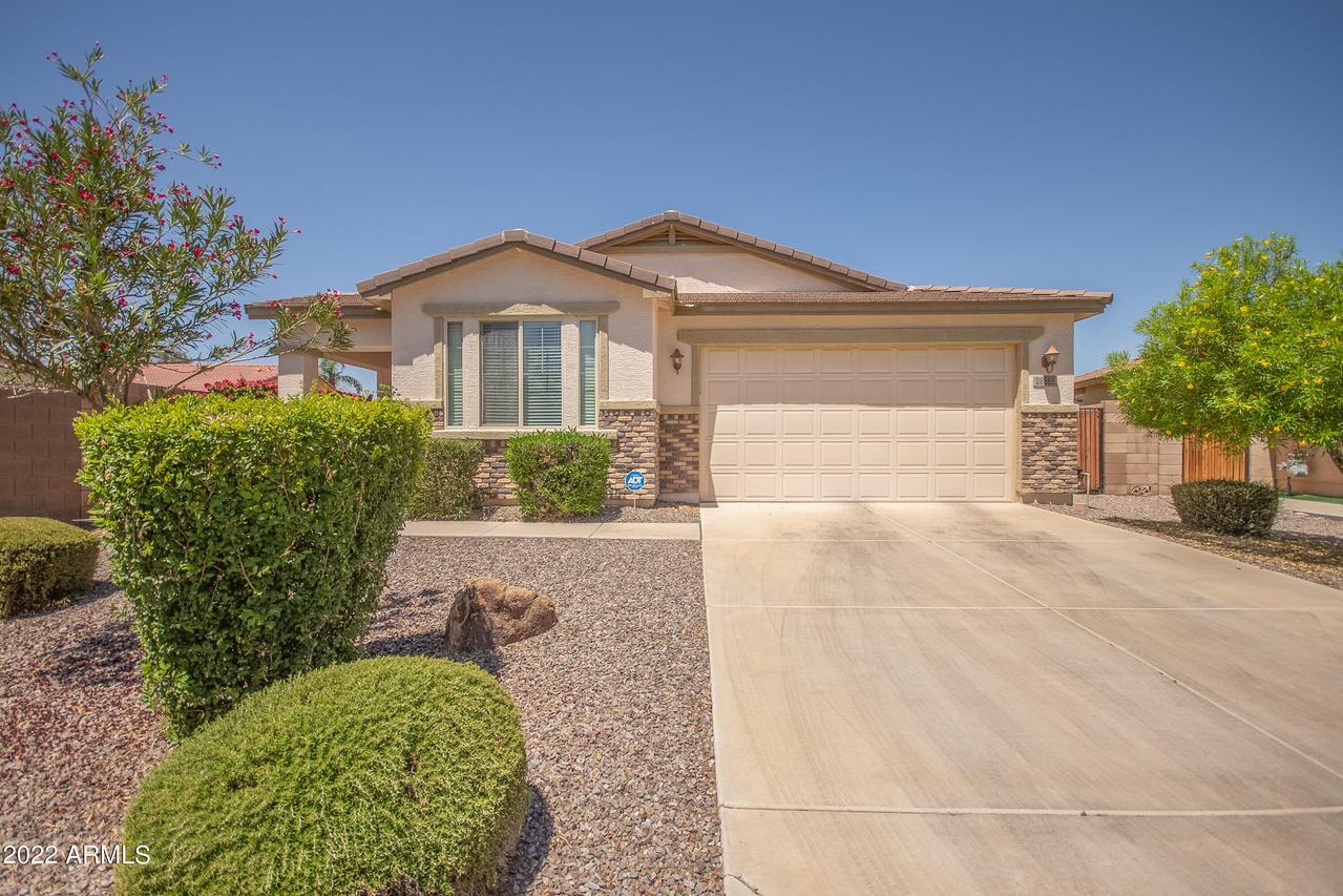 28566 N Horizon Way, San Tan Valley, AZ 85143