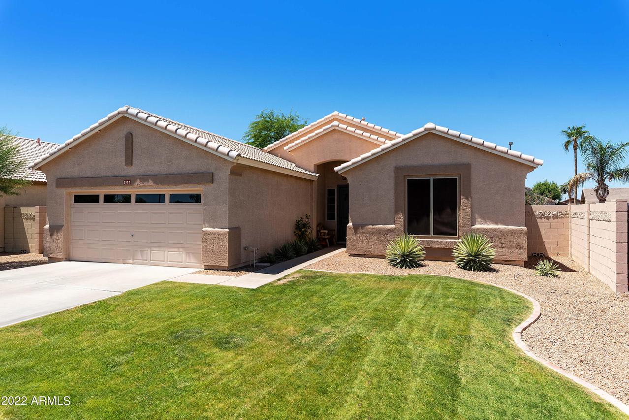 3892 S Sinova Ave., Gilbert, AZ 85297