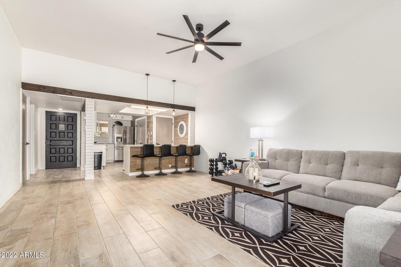 4927 N 43rd St., Phoenix, AZ 85018