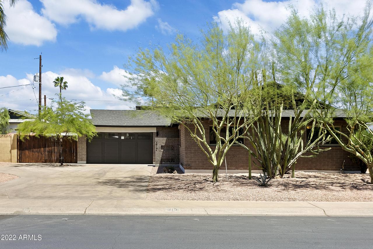 210 E Riviera Dr., Tempe, AZ 85282
