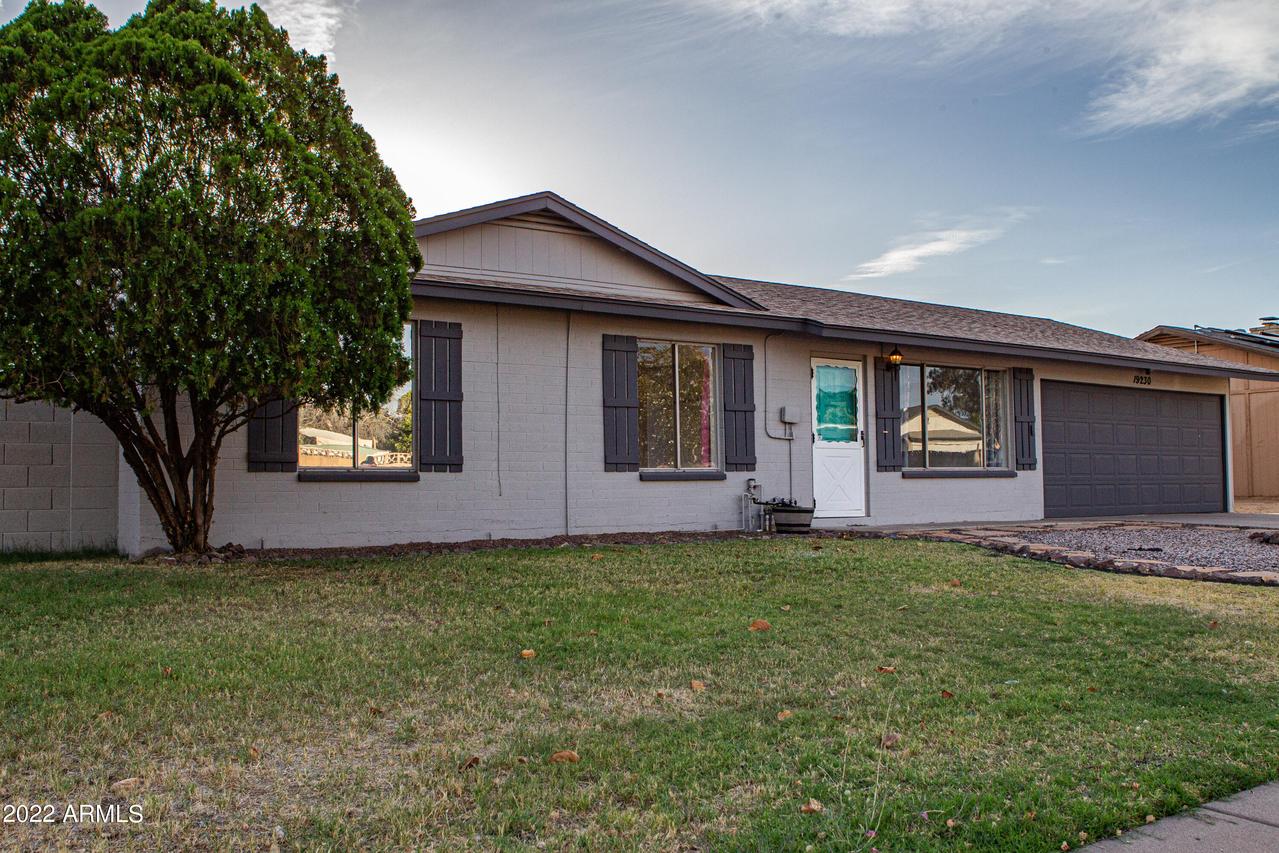 19230 N 22nd Ln., Phoenix, AZ 85027