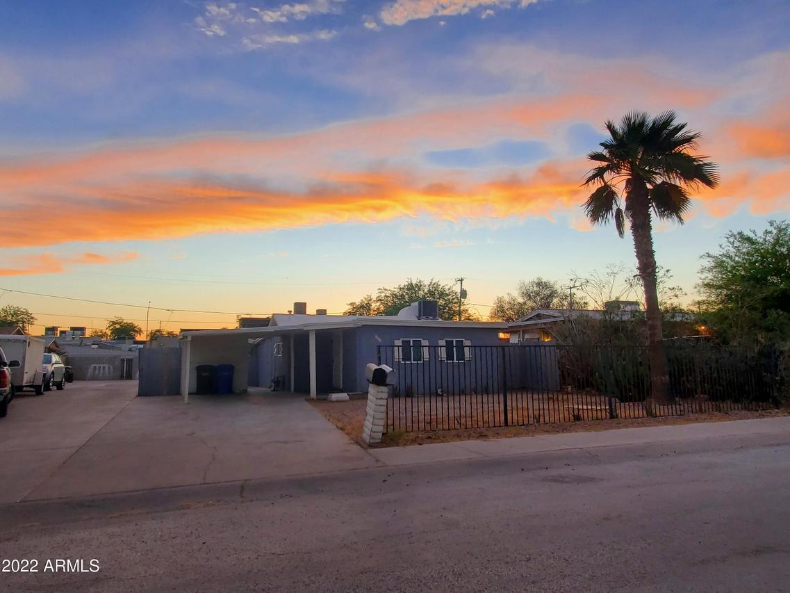 8834 N 1st St., Phoenix, AZ 85020
