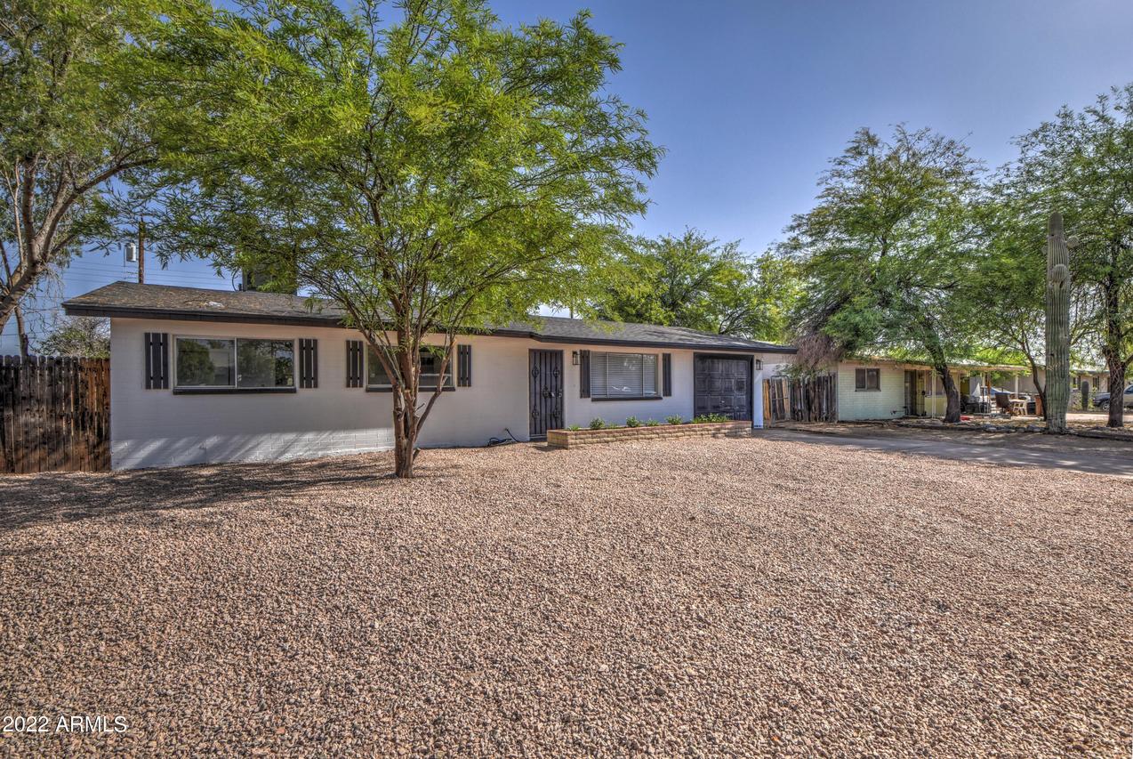 9033 E Crescent Ave., Mesa, AZ 85208