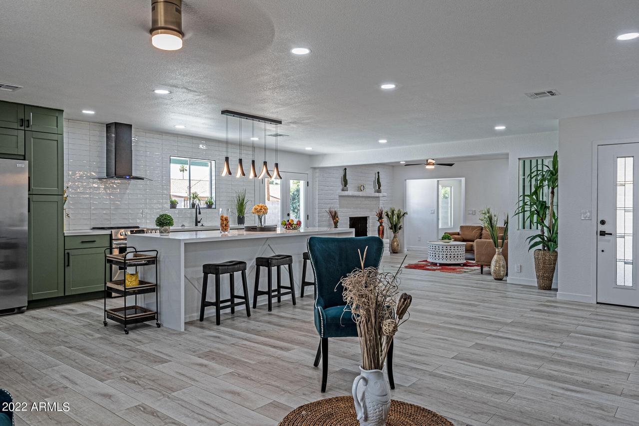 1059 N Dresden, Mesa, AZ 85203