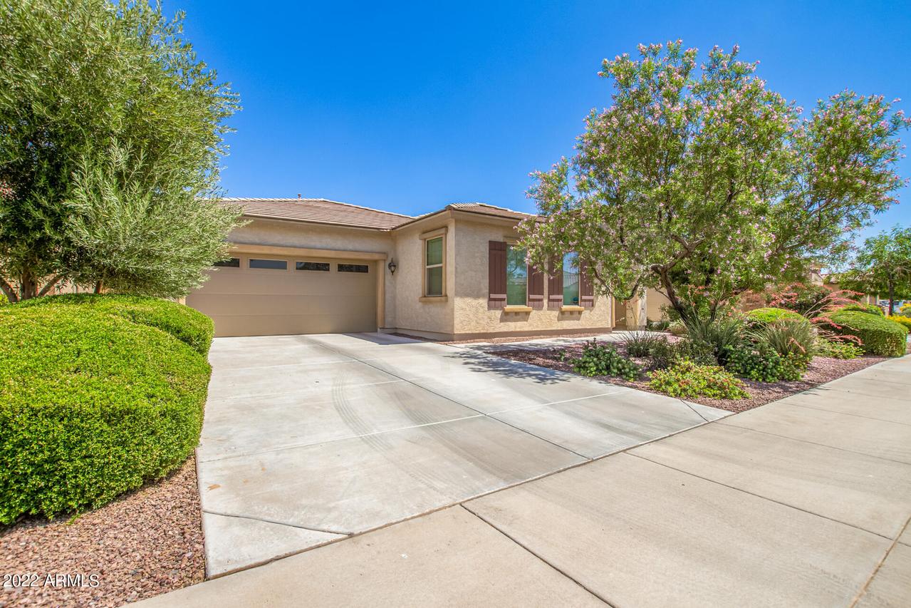 14916 W Luna Dr., Litchfield Park, AZ 85340