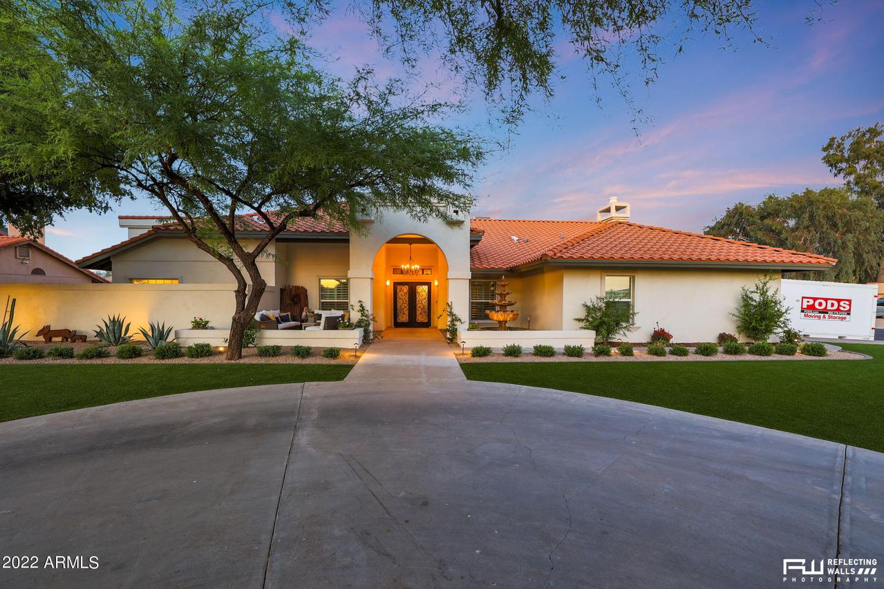 13611 N 70th Dr., Peoria, AZ 85381