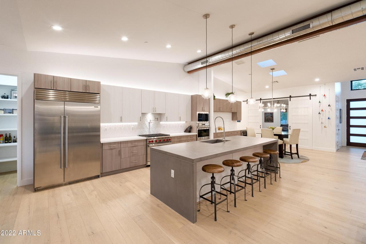 4301 N 68th Pl., Scottsdale, AZ 85251