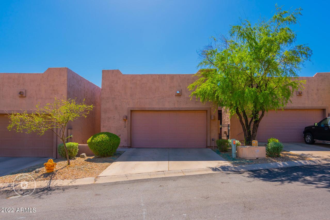 9712 N 3rd Dr., Phoenix, AZ 85021