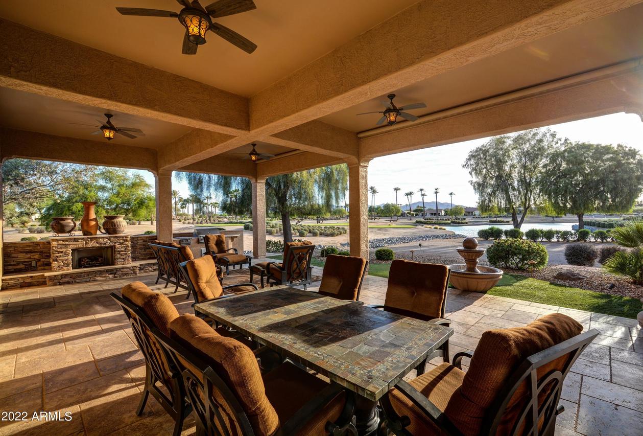 19102 N Cathedral Point Ct., Surprise, AZ 85387