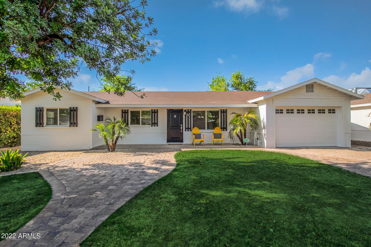 2516 E Minnezona Ave., Phoenix, AZ 85016