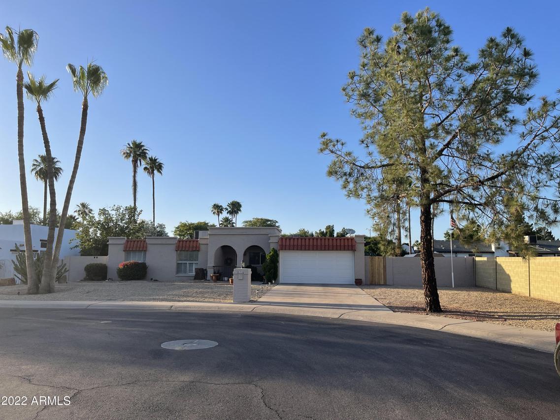 5318 E Ludlow Dr., Scottsdale, AZ 85254
